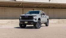 Load image into Gallery viewer, AT4/Trail Boss Plus 2.0" SST Lift Kit- GM 1500 AT4/Trail Boss 4WD 2025-2026